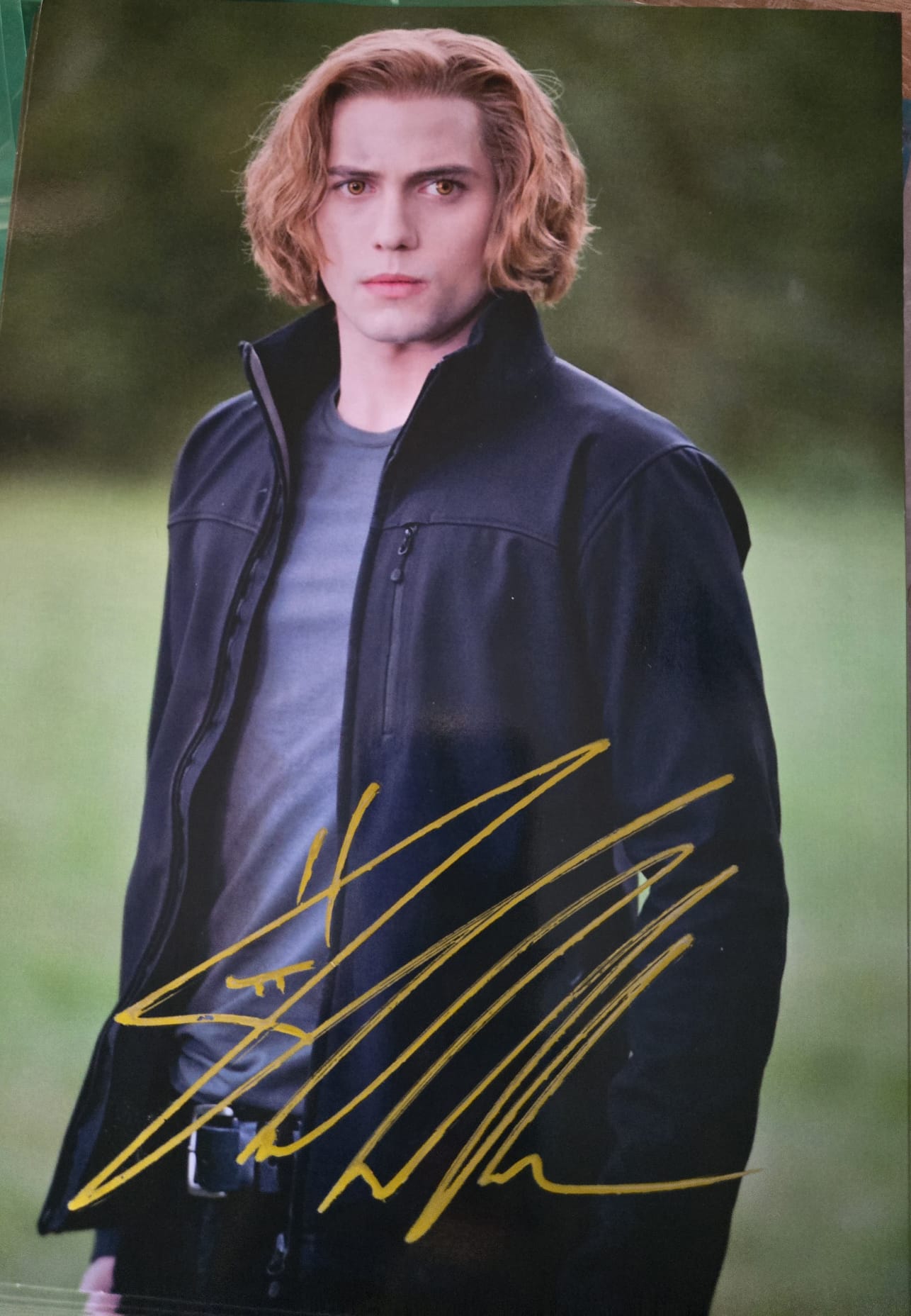 Autogramm von Jackson Rathbone