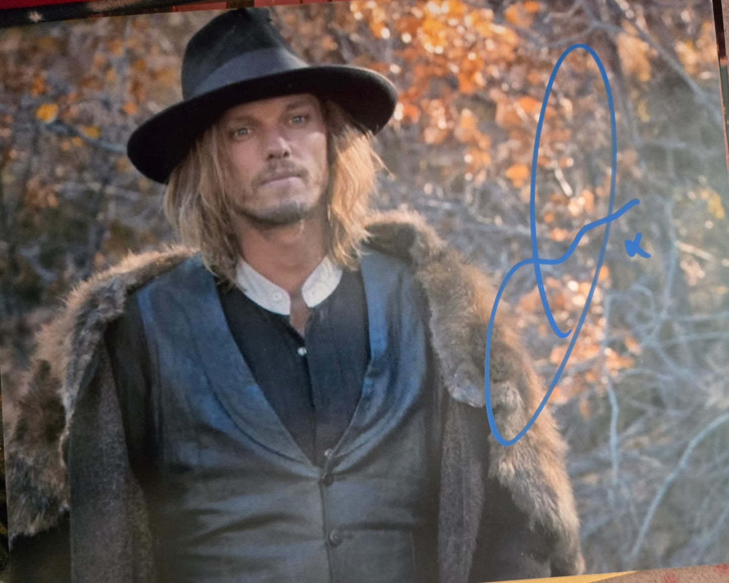 Autogramm von Jamie Campbell Bower